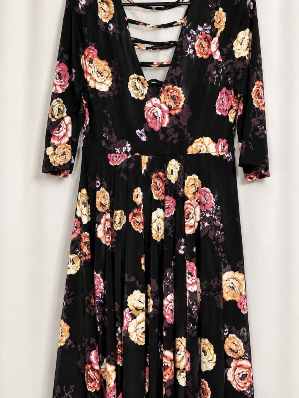 Torrid Floral Skater Dress Size 1 Black Rose Print Lattice Back - Picture 2 of 4